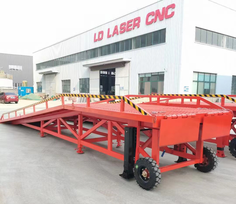 移动式液压登车桥